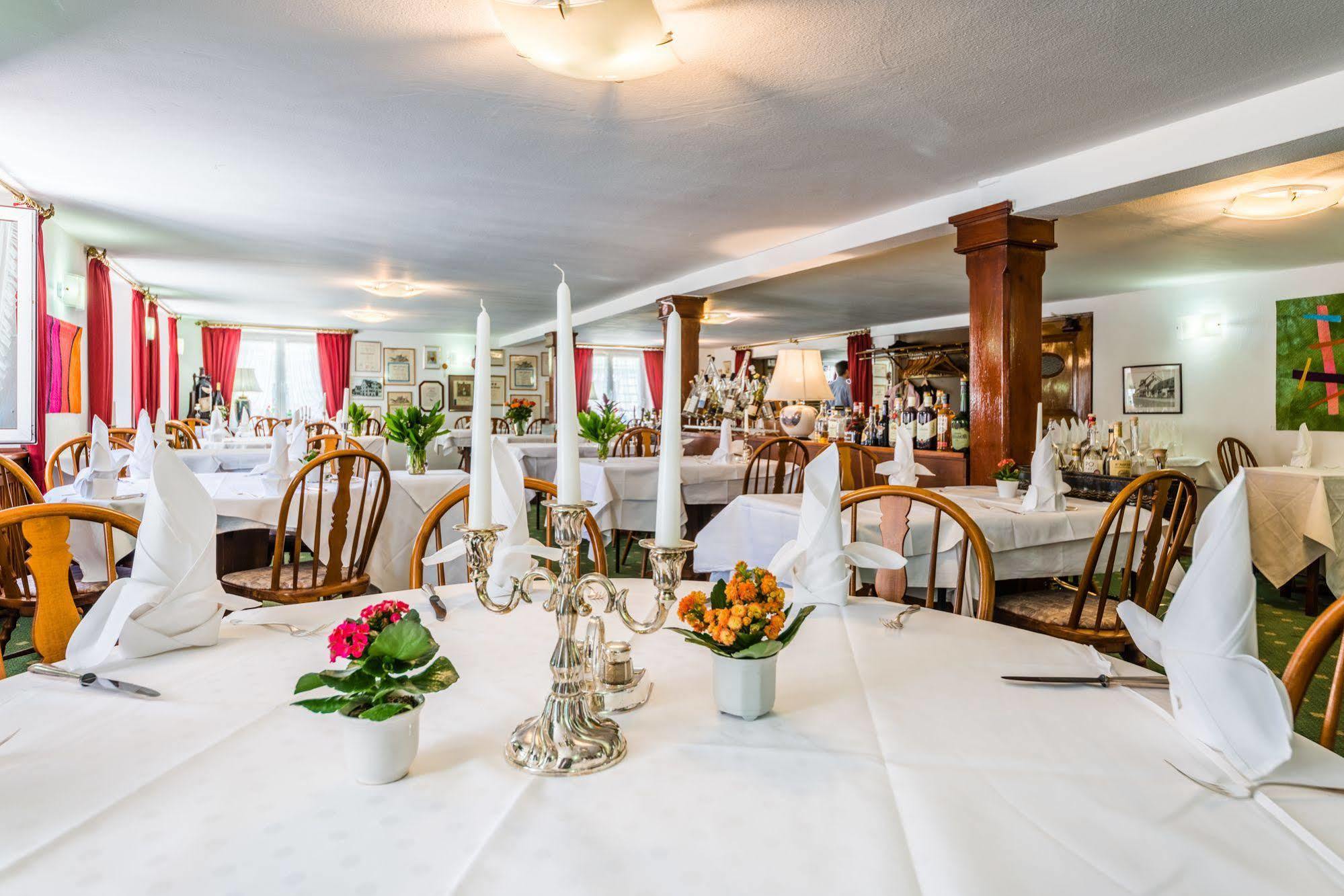 Hotel Goldener Sternen Konstanz Bagian luar foto