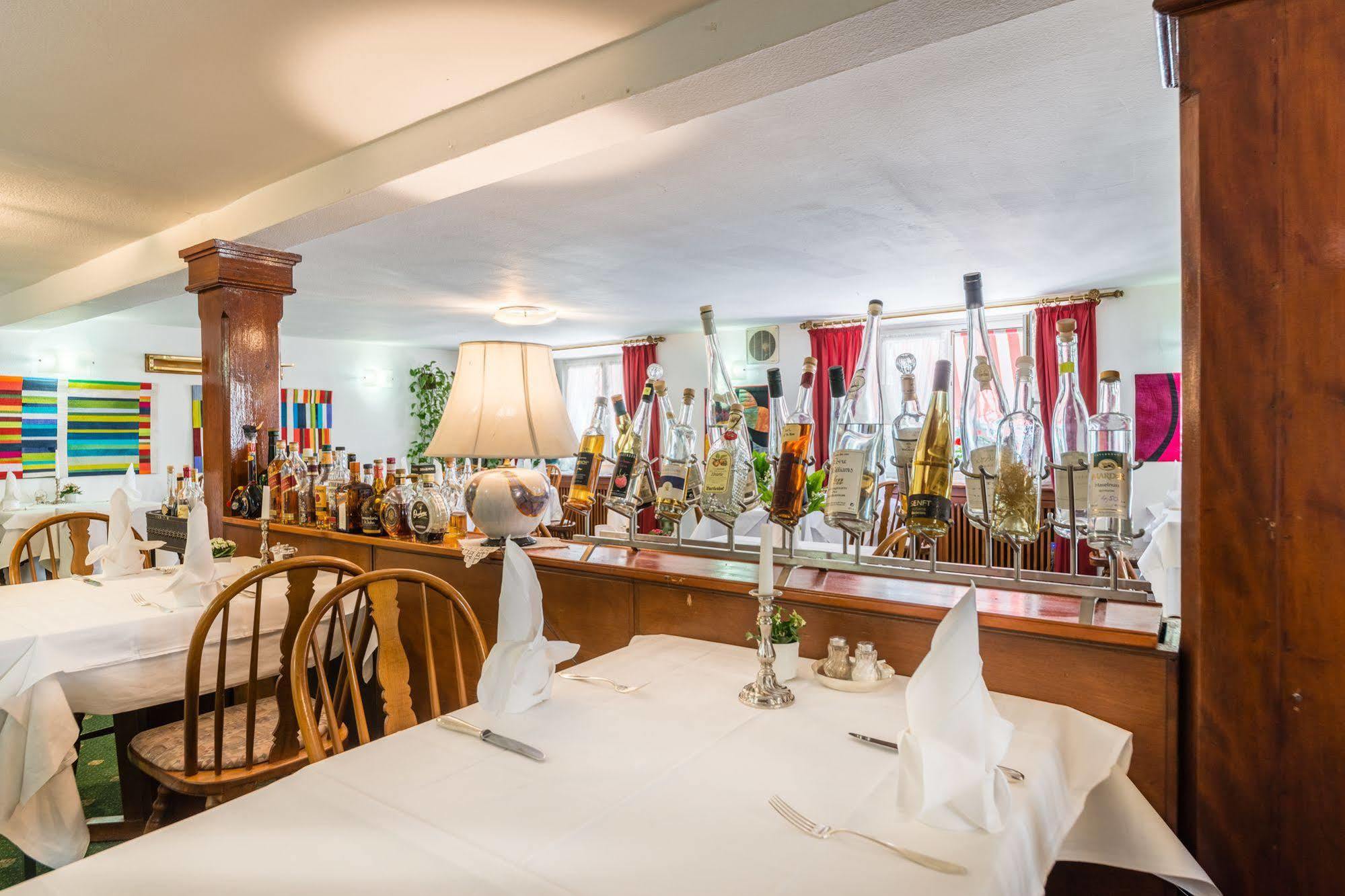 Hotel Goldener Sternen Konstanz Bagian luar foto